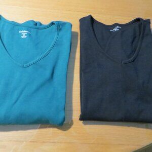 Women's Croft and Barrow V Neck Tops